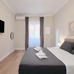 50 Lando Apartamento Roma